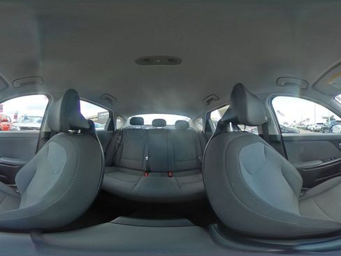 Used 2025 Kia K4 FWD image 41