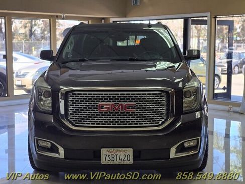 Used 2016 GMC Yukon Denali w/ Open Road Package AWD/4WD image 8