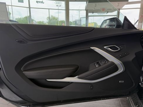 Used 2021 Chevrolet Camaro SS image 28