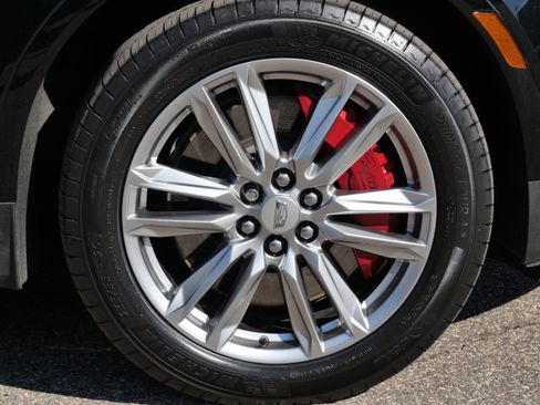 Used 2023 Cadillac XT5 Sportv w/ Technology Package AWD/4WD image 10