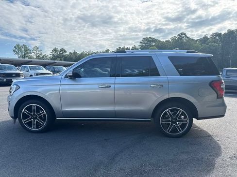 Used 2021 Ford Expedition Limited AWD/4WD image 2