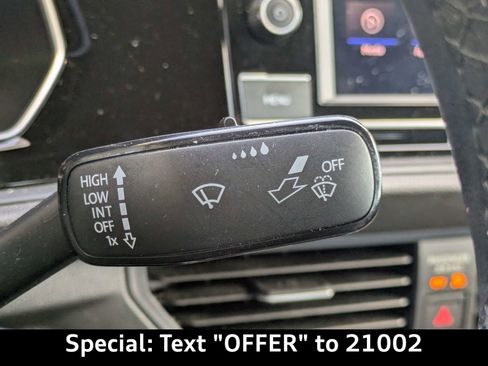 Used 2024 Volkswagen Jetta Sport image 27