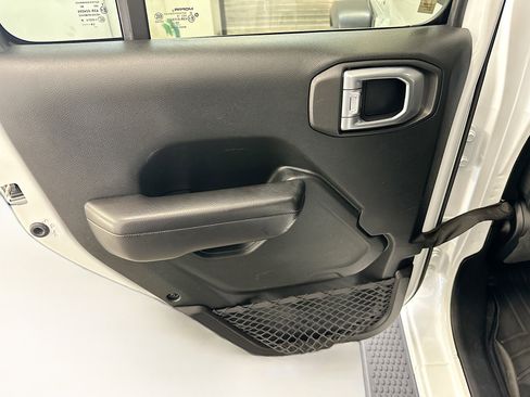 Used 2020 Jeep Wrangler Unlimited Sport S image 26