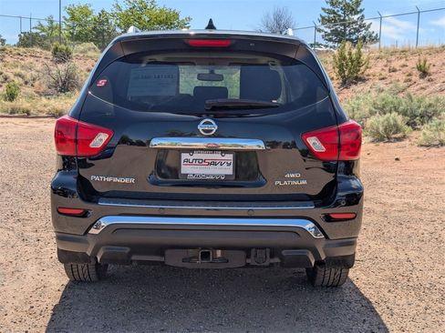 Used 2020 Nissan Pathfinder Platinum image 7