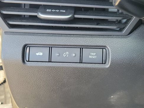 Used 2025 Nissan Altima 2.5 SV FWD image 20