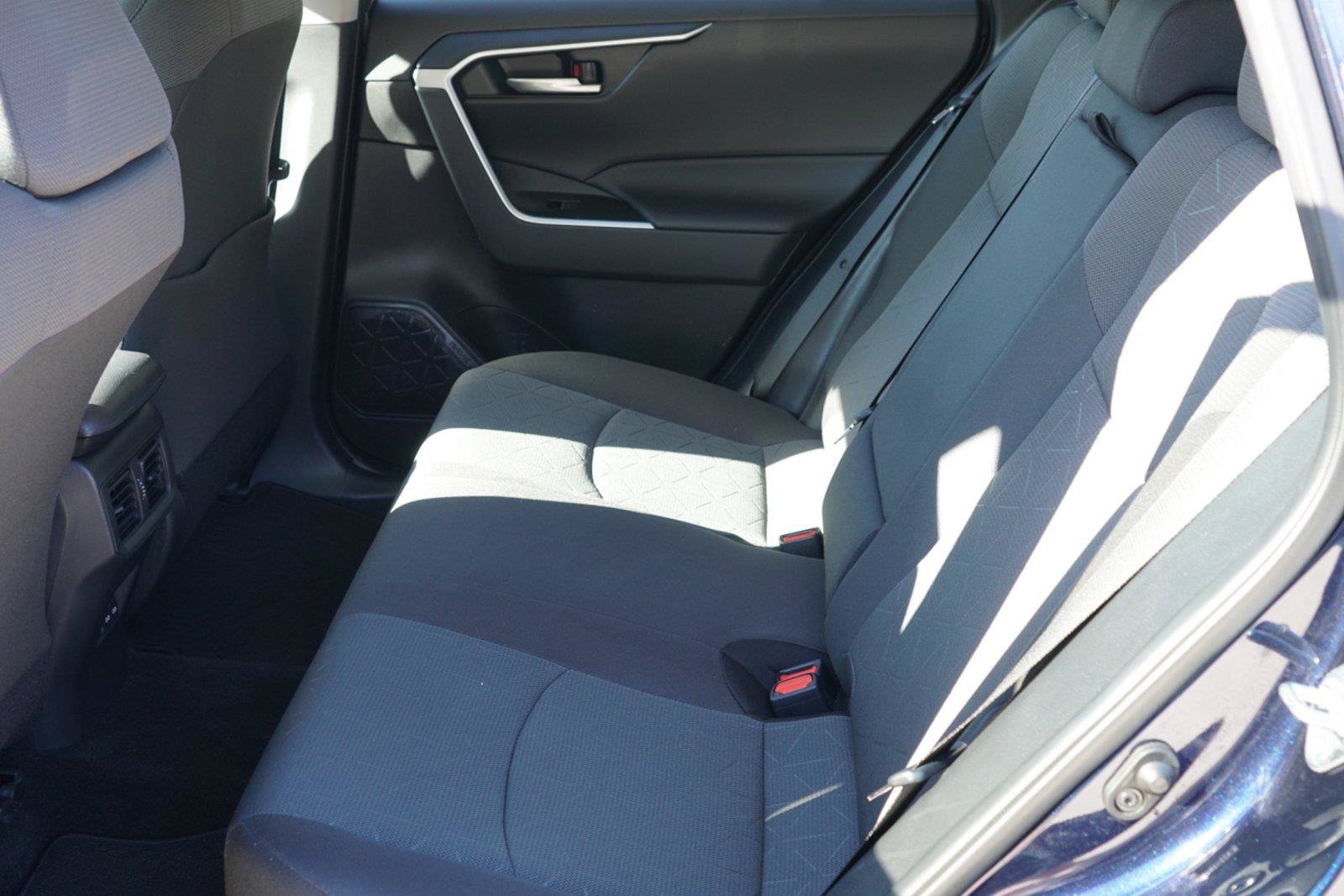 Used 2024 Toyota RAV4 XLE FWD image 22