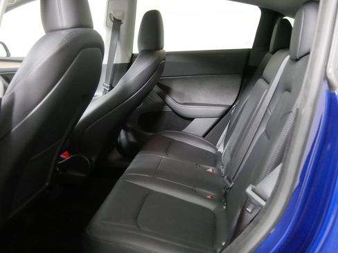 Used 2024 Tesla Model Y Long Range AWD/4WD image 15
