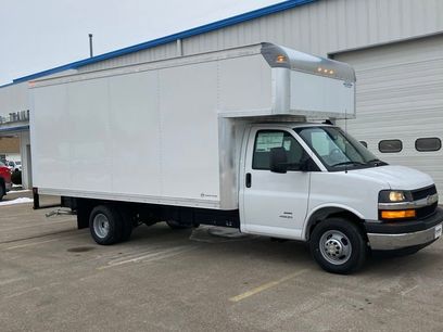 New 2025 Chevrolet Express 4500 4500 Series w/ Power Convenience Package