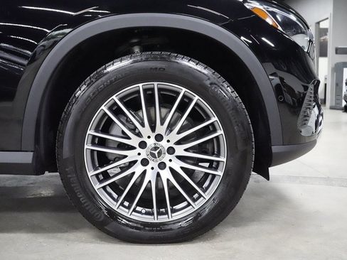 Used 2024 Mercedes-Benz GLC 300 4MATIC image 34