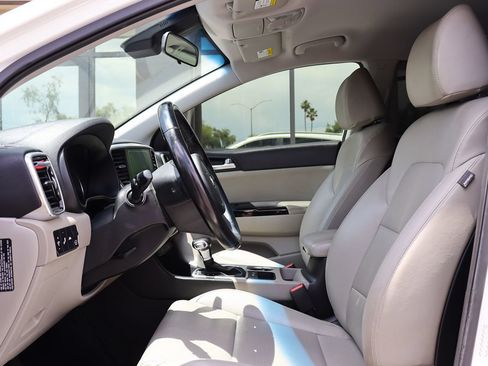 Used 2020 Kia Sportage EX FWD image 39
