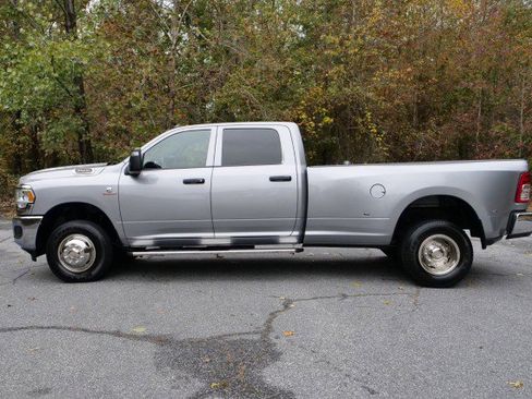 Used 2023 RAM 3500 Tradesman image 36
