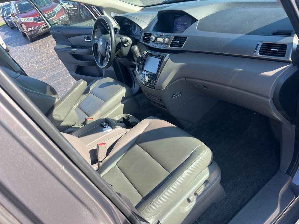Used 2015 Honda Odyssey Touring image 19