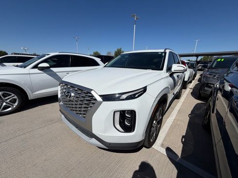 Used 2022 Hyundai Palisade SEL w/ Premium Package FWD image 6