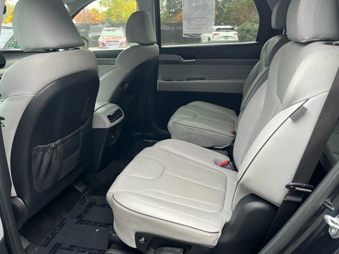 Used 2024 Hyundai Palisade SEL image 14