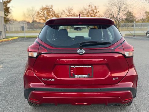 Used 2024 Nissan Kicks SR image 6