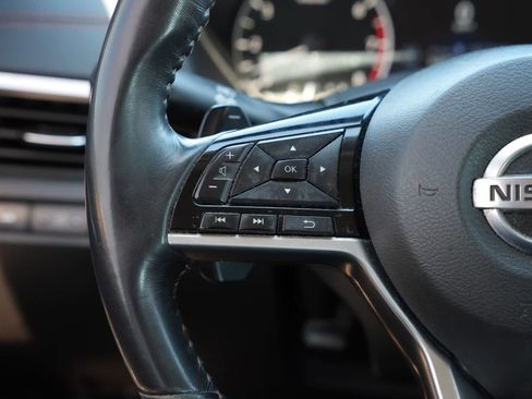 Used 2019 Nissan Altima 2.5 SR w/ SR Premium Package image 10