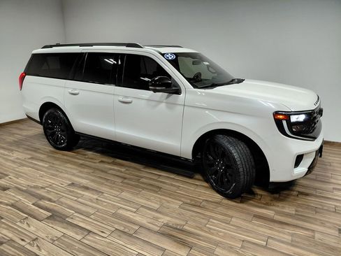Certified 2025 Ford Expedition Max Platinum w/ Stealth Appearance Package image 20