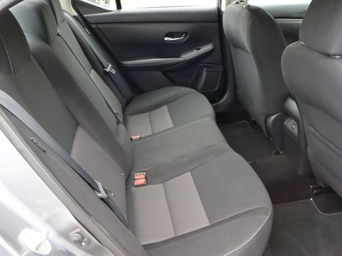 Used 2022 Nissan Sentra SV FWD image 33