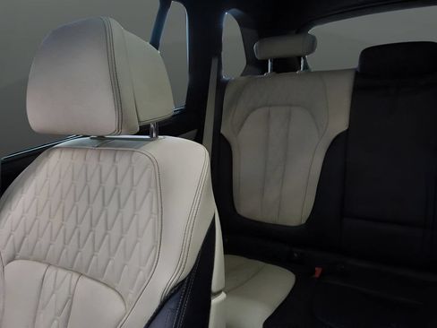 Used 2021 BMW X5 xDrive40i AWD/4WD image 26