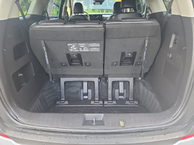 Certified 2026 Kia Carnival FWD image 16