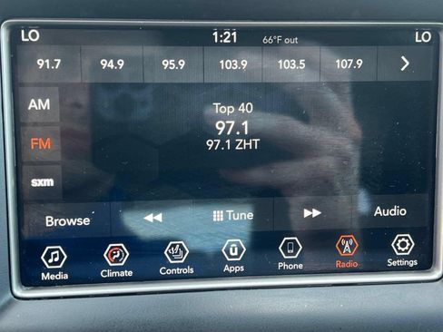 Used 2018 Jeep Grand Cherokee Limited AWD/4WD image 19