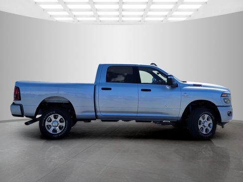 New 2026 RAM 2500 Big Horn AWD/4WD image 3