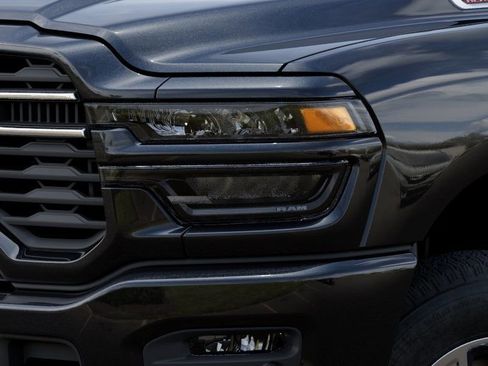 New 2026 RAM 2500 Big Horn AWD/4WD image 10