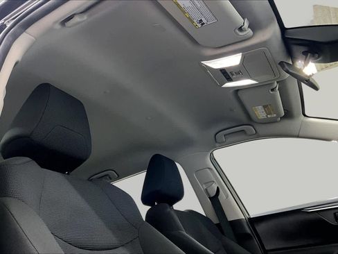 Used 2023 Toyota RAV4 LE FWD image 14