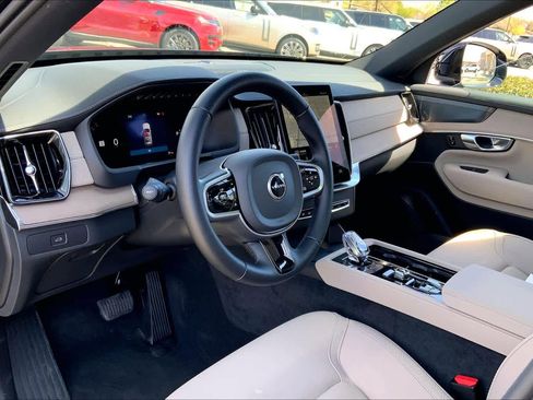 Used 2026 Volvo XC90 B5 Plus w/ Protection Package image 16