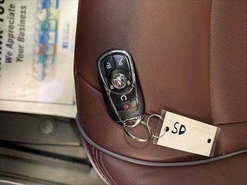 Used 2021 Buick Enclave Avenir w/ Avenir Technology Package image 36