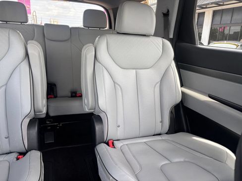 Used 2024 Hyundai Palisade SEL FWD image 40