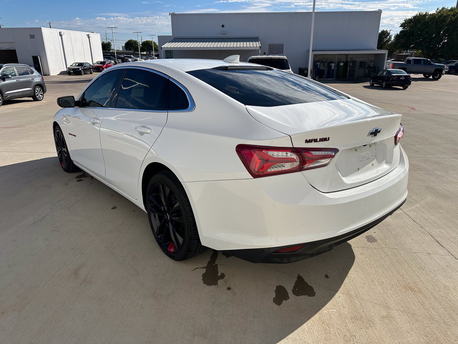 Used 2021 Chevrolet Malibu LT w/ Redline Edition FWD image 5
