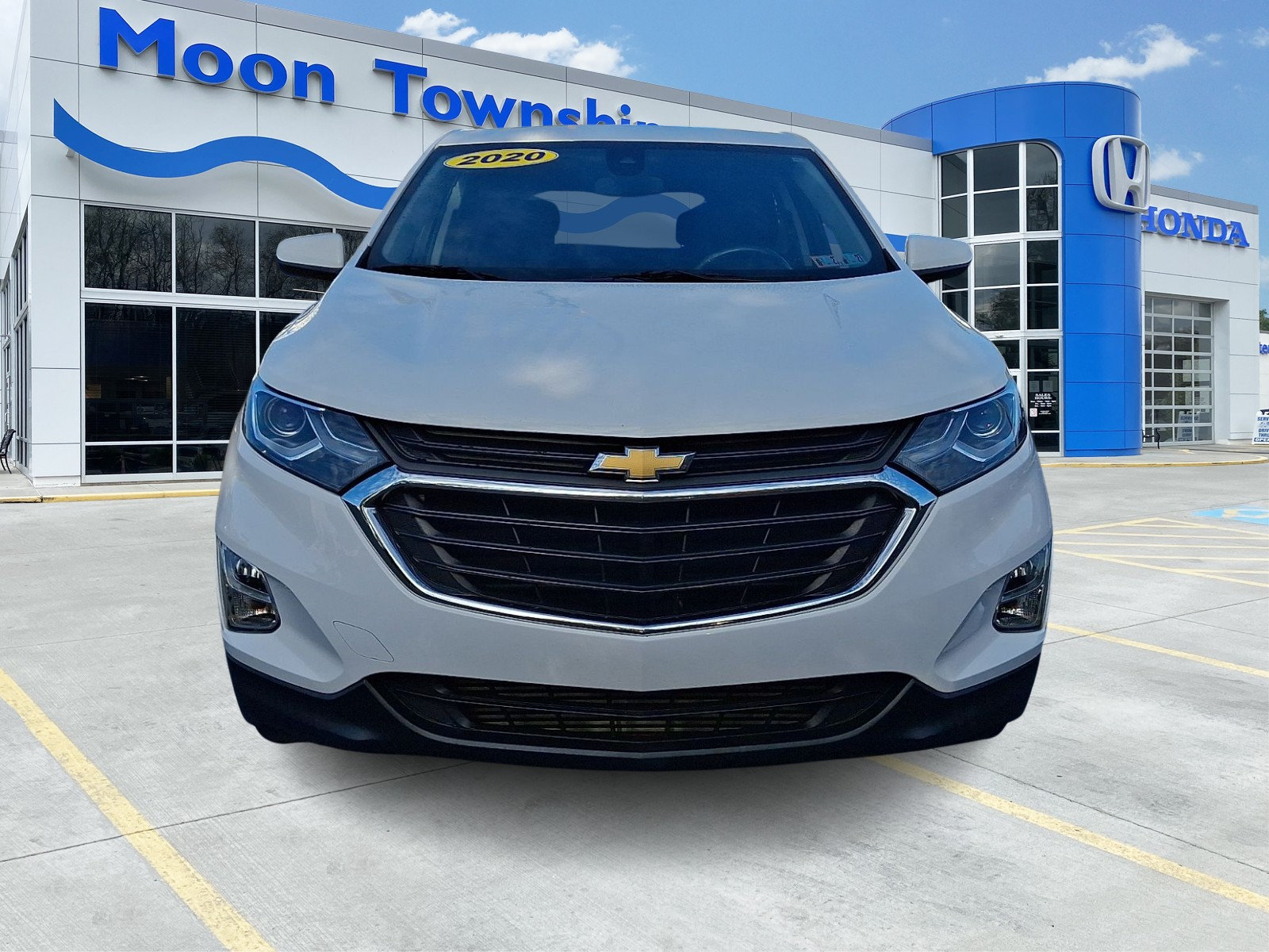 Used 2020 Chevrolet Equinox LT AWD/4WD image 2