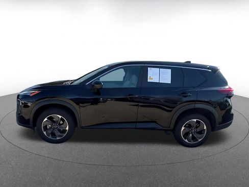Used 2025 Nissan Rogue SV FWD image 9