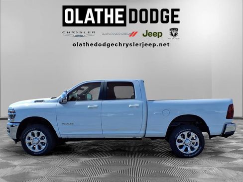 New 2026 RAM 2500 Laramie AWD/4WD image 21