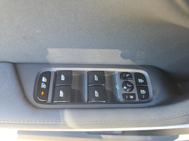 Used 2024 Polestar Polestar 2 AWD/4WD image 17