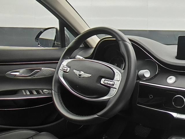 Used 2025 Genesis GV70 2.5T AWD/4WD image 21