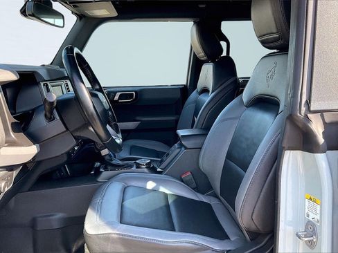 Used 2022 Ford Bronco Black Diamond w/ Sasquatch Package image 24