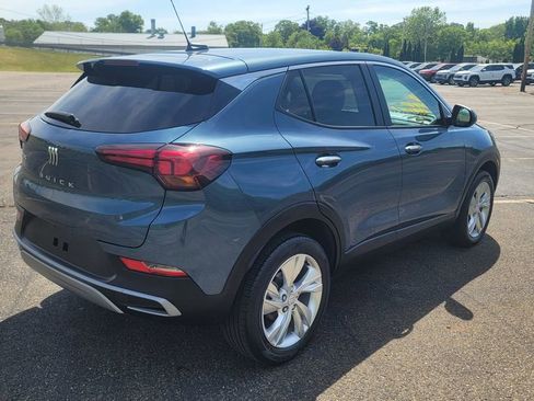 Used 2024 Buick Encore GX Preferred w/ Comfort Package AWD/4WD image 12