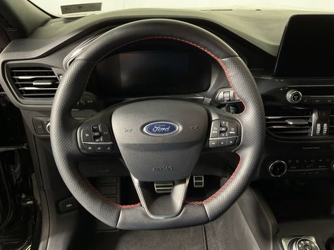 Used 2024 Ford Escape ST-Line AWD/4WD image 25