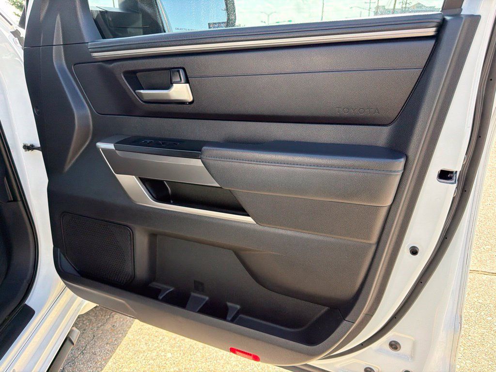 Used 2023 Toyota Tundra SR5 AWD/4WD image 18