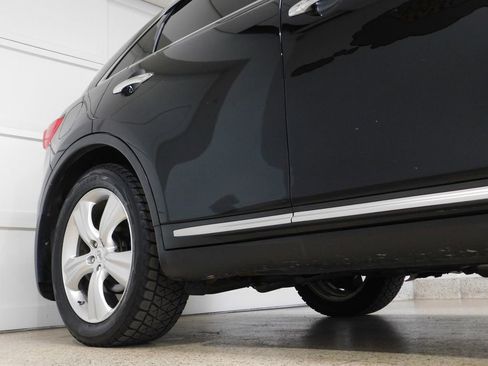 Used 2010 INFINITI FX35 AWD w/ Technology Pkg image 8