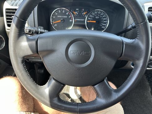 Used 2010 GMC Canyon SLE RWD image 17