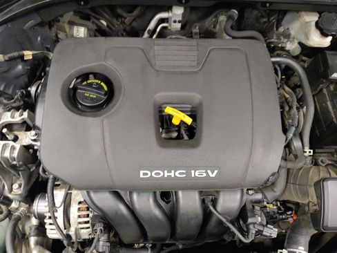 Used 2018 Hyundai Elantra SEL FWD image 30