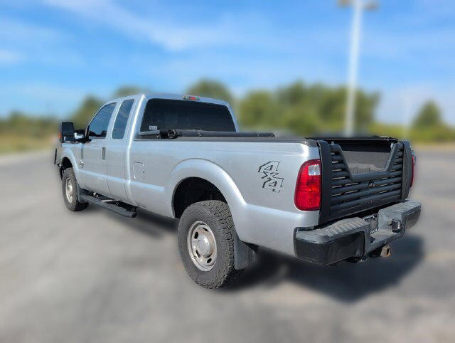 Used 2016 Ford F250 XL w/ Power Equipment Group AWD/4WD image 2