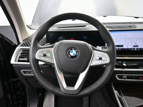 Used 2026 BMW X7 xDrive40i AWD/4WD image 13