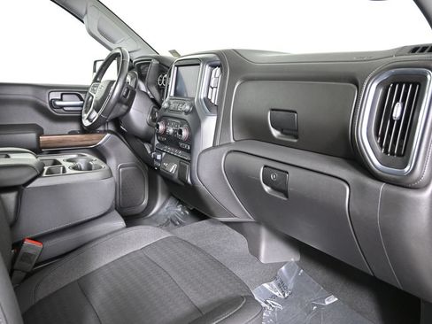 Used 2020 Chevrolet Silverado 1500 RST AWD/4WD image 15