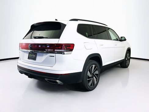 Used 2025 Volkswagen Atlas SE AWD/4WD image 9