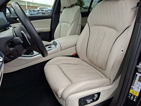 Used 2024 BMW X5 M60i AWD/4WD image 14