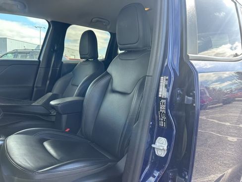 Used 2019 Jeep Renegade Limited image 6